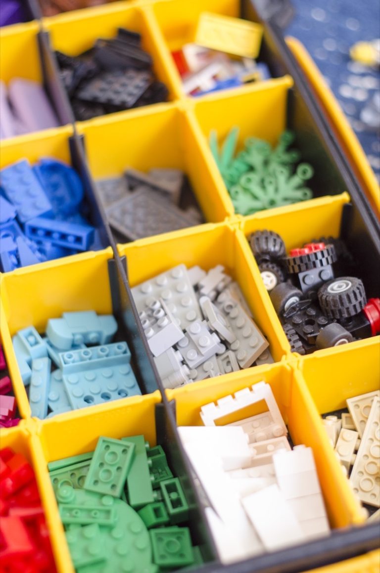 Simple Lego and Toy Storage Bin Hack