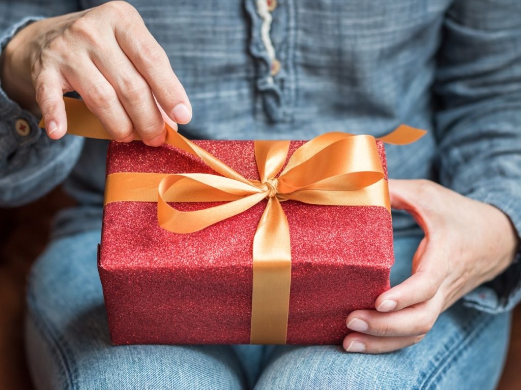 Christmas Gifts for Everyone on the List | How to Tackle Holiday Shopping