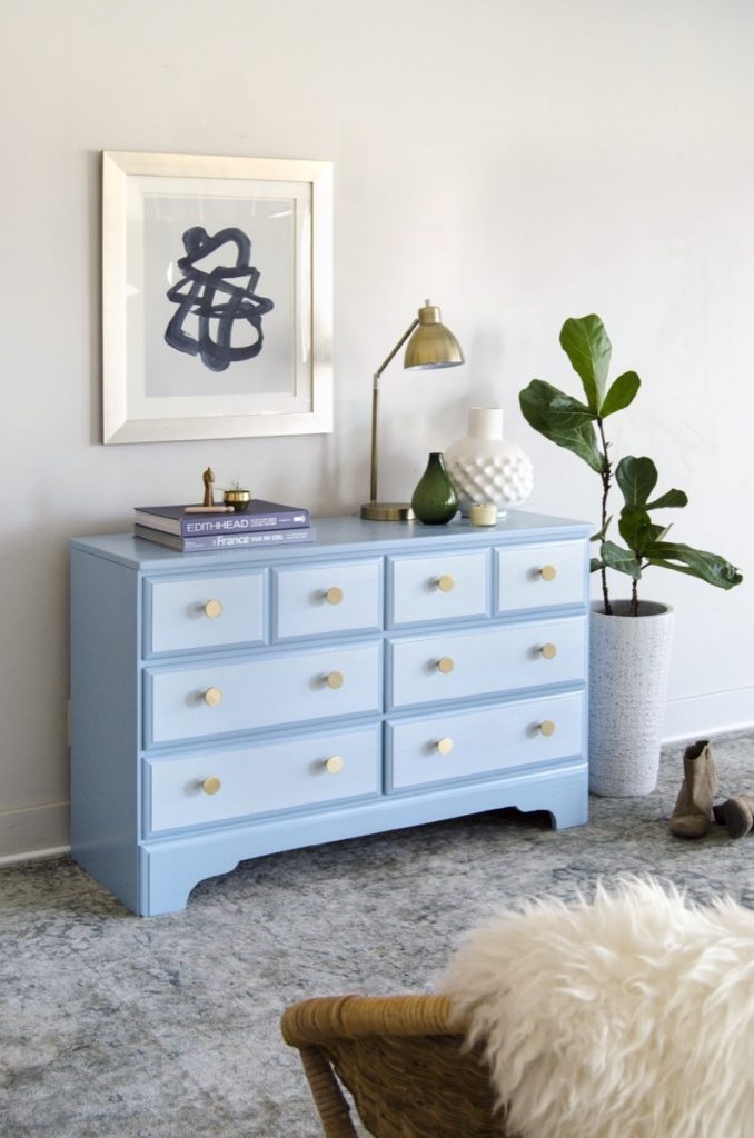 How to Paint Furniture the Right Way