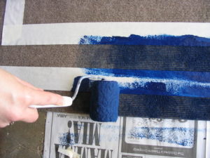 How to paint an indoor/outdoor rug. - Curbly