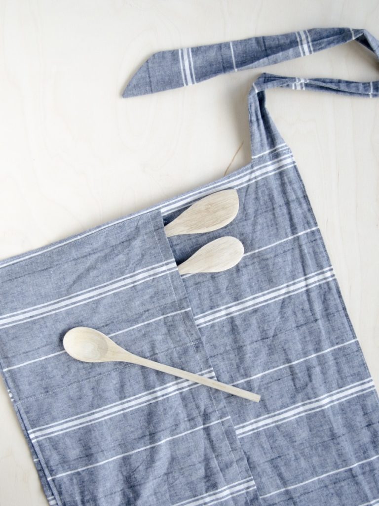 How to Make a Half Apron in Half an Hour