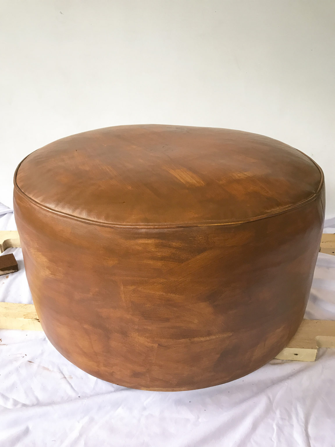 Salvage An Old Leather Ottoman With Leather Dye Curbly   Stain Leather Ottoman 9 1152x1536 