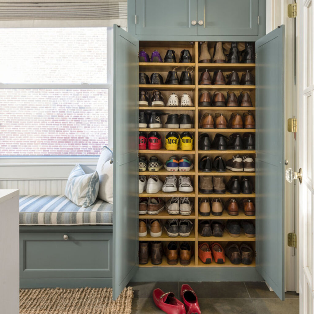 mudroom shoe storage