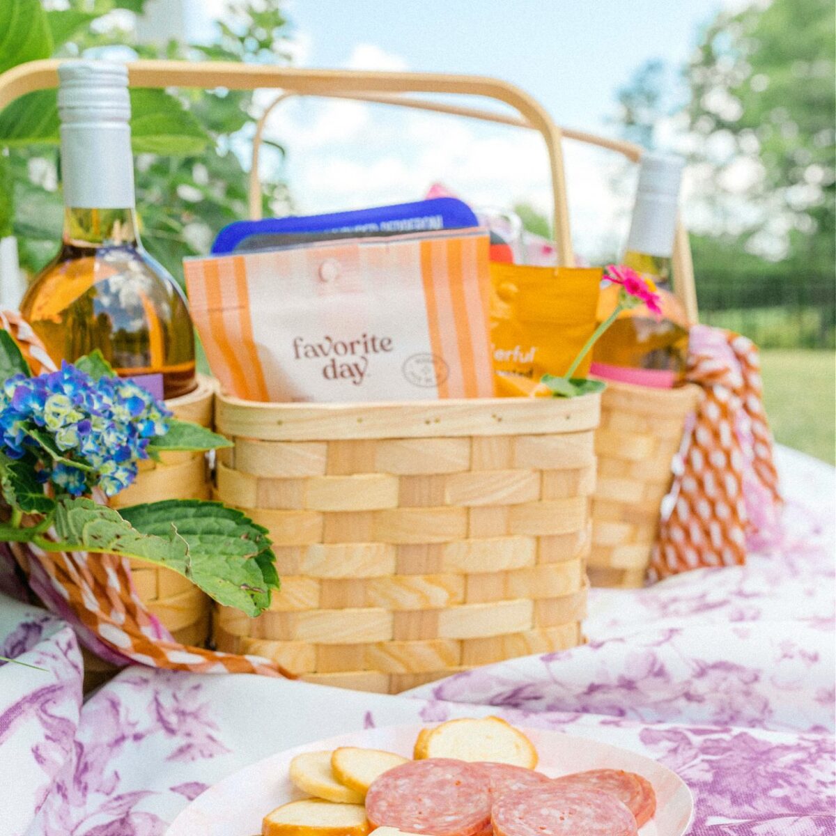 Gift Basket Ideas - The Ultimate List of DIY Gift Baskets